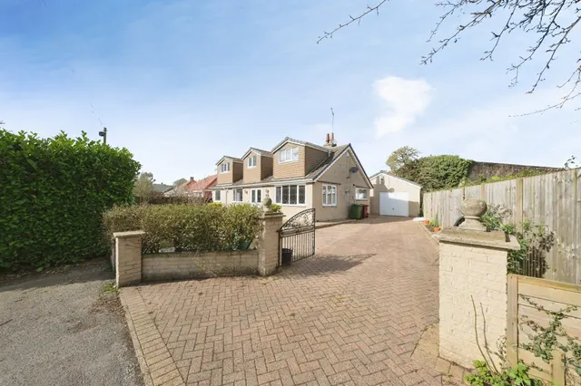 Brook Lane, Clowne, Chesterfield, photo 1