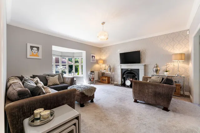 Top Park Close, Lymm, photo 3