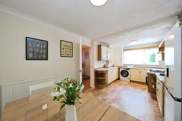 Photo 3 — Scraith Wood Drive, Sheffield, S5