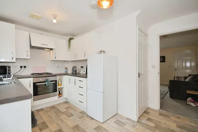 Masefield Place, Holmewood, S42, photo 2