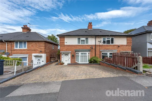 St. Heliers Road, Northfield, Birmingham, B31 1QS, photo 1
