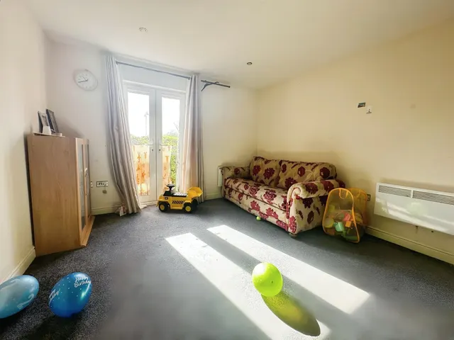 Photo 3 — Olsen Rise, Lincoln