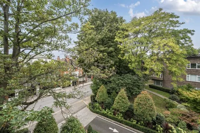 Avenue Road, London, NW8, photo 2