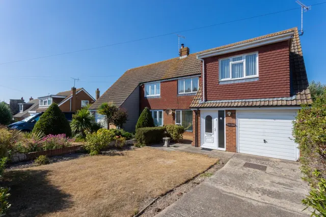 Carlton Road East, Westgate-on-Sea, CT8, photo 1