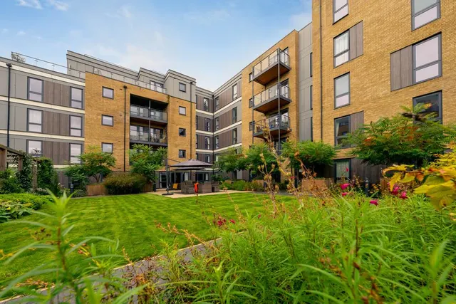 Pegs Lane, Hertford, SG13, photo 1