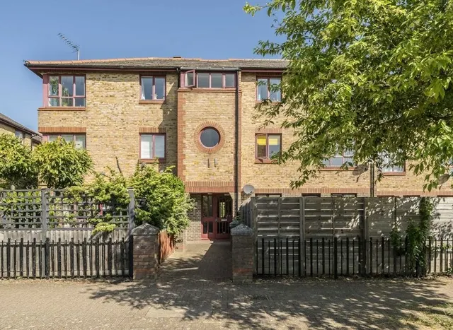 Archangel Street, Canada Water, SE16, photo 1