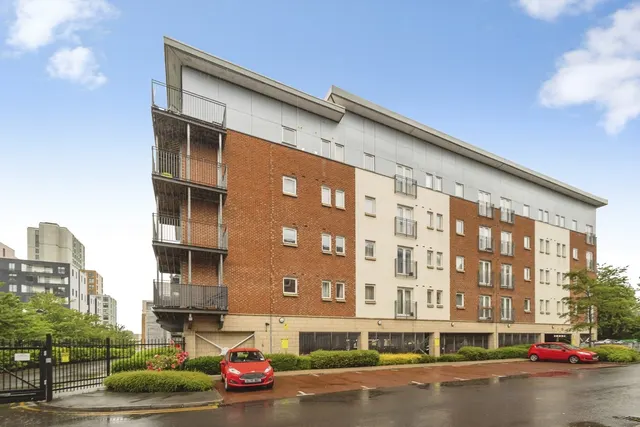 Elmira Way, Salford, Greater Manchester, M5, photo 1
