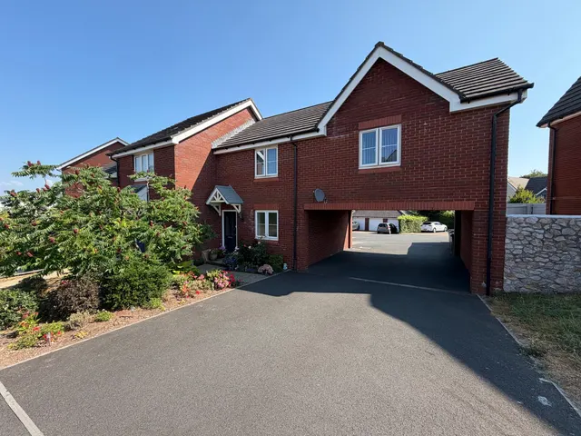 Wilkins Drive, Paignton, photo 1