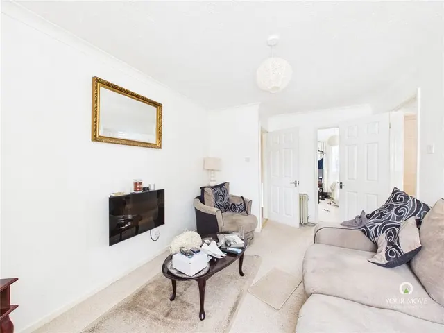 Photo 2 — Celandine Way, Windy Nook, Gateshead, NE10