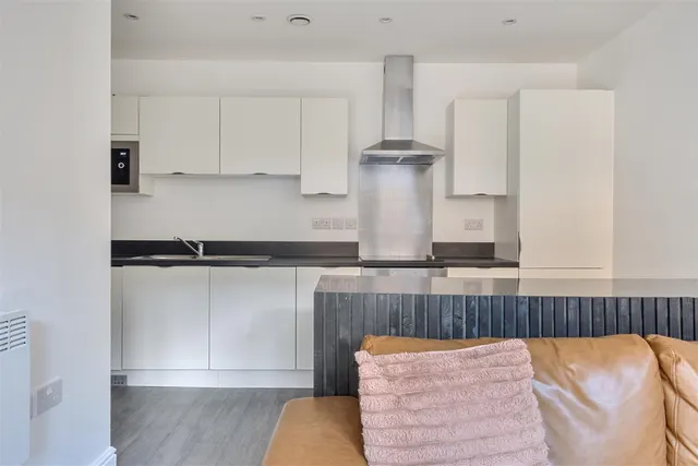 Whitchurch Lane, Bristol, BS14, photo 3