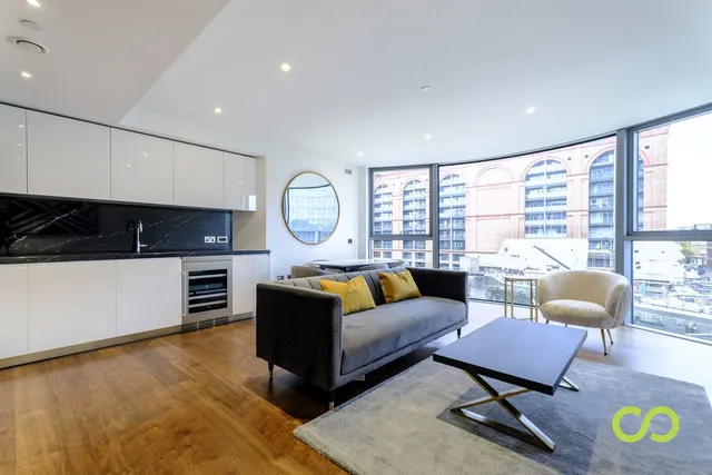 Photo 2 — 1 Waterfront Drive, London, SW10 0AA