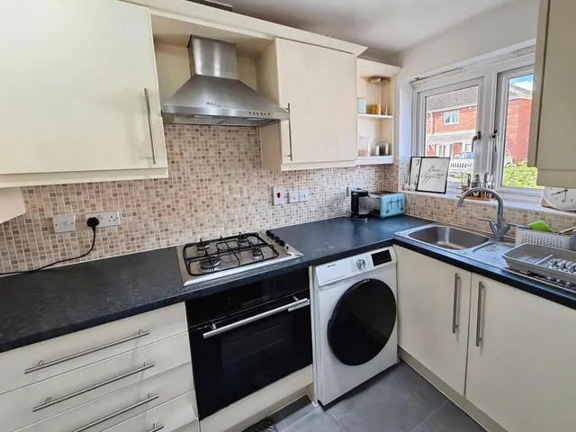 Photo 2 — Woodcote Close, Dogsthorpe, Peterborough, PE1