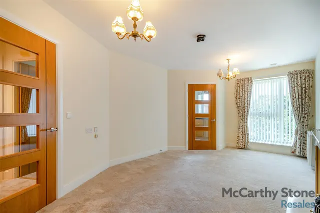 Chester Road, Castle Bromwich, B36, photo 3