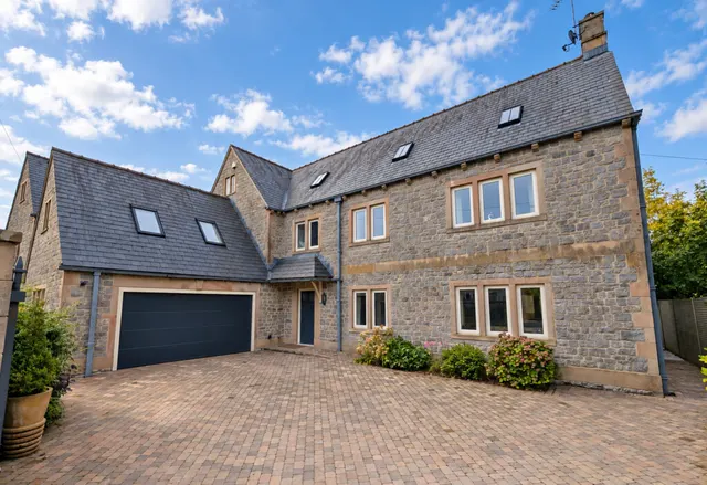 Standlow Lane, Kniveton, photo 1