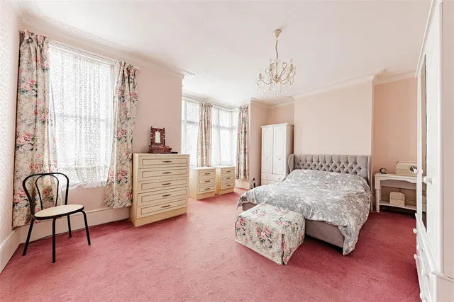 Photo 3 — Crescent Road, Ramsgate, Kent, CT11 9QX