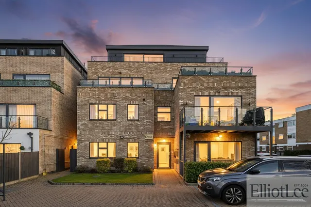 Pristine House, Harrowdene Road, Wembley, HA0, photo 1