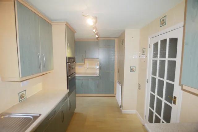 Photo 3 — Stoneacre Avenue, Hackenthorpe, Sheffield, S12