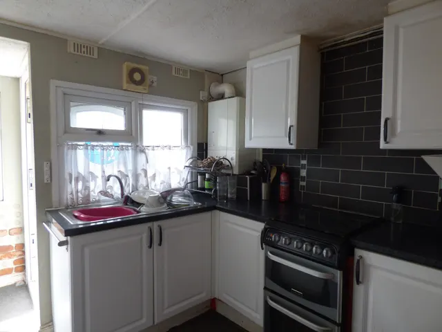 Dunton View, Dunton Mobile Home Park, CM13, photo 3