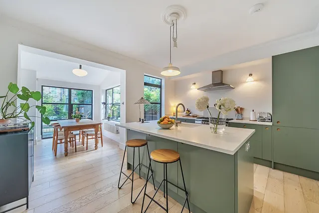 Photo 2 — Grove Road, Wimbledon, London, SW19
