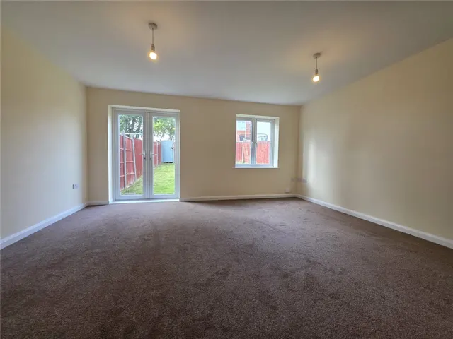 3 bedroom house, Beechdale Road, Nottingham, NG8