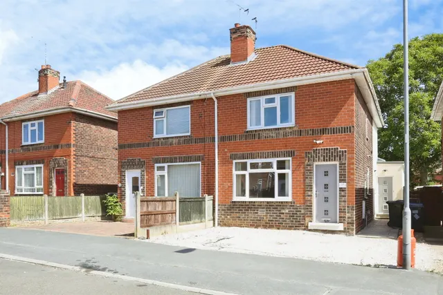 Broc-O-Bank, Norton, DONCASTER, photo 1