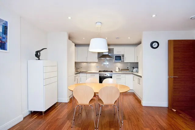 Clerkenwell Rd, Clerkenwell, EC1M, photo 1