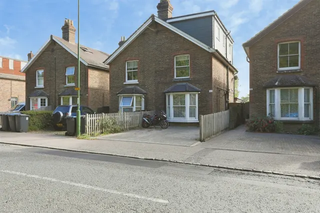 Mill Green Road, Haywards Heath, RH16, photo 1