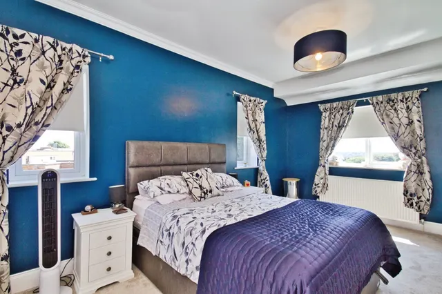 Photo 3 — Glenthorne Avenue, Yeovil