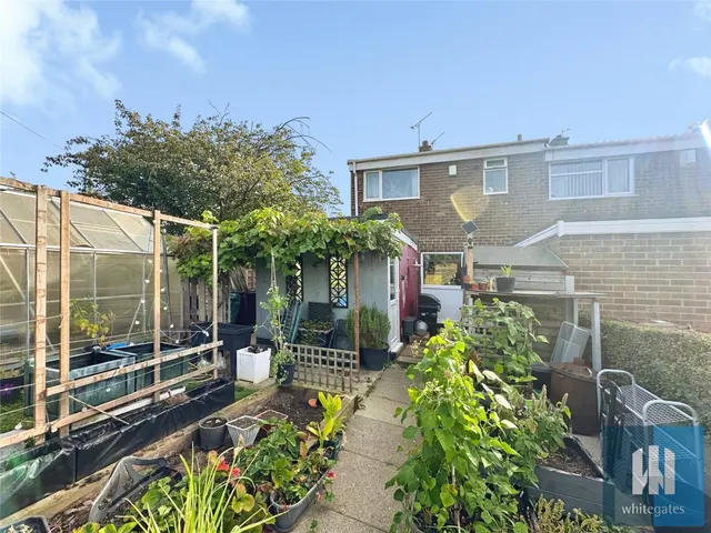 Ackton Hall Crescent, Ackton, WF7, photo 1
