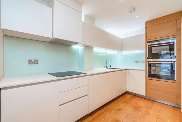 Bromyard Avenue, W3, photo 3