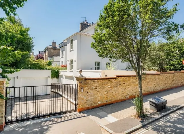 Acacia Road, St John's Wood, NW8, photo 1