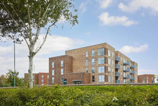 Liberty Court, Stone Crossing, DA2, photo 2