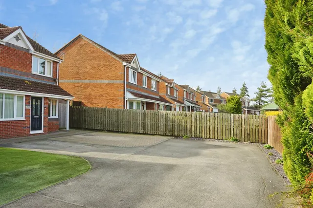 Photo 2 — Abbotsfield Way, Faverdale, Darlington, DL3 0GB