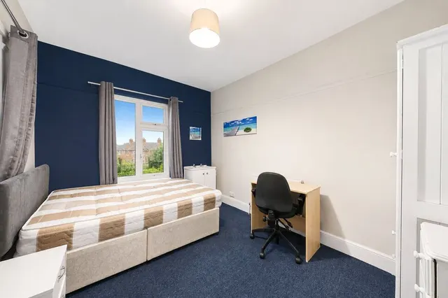 Semilong Road, Northampton, NN2, photo 1