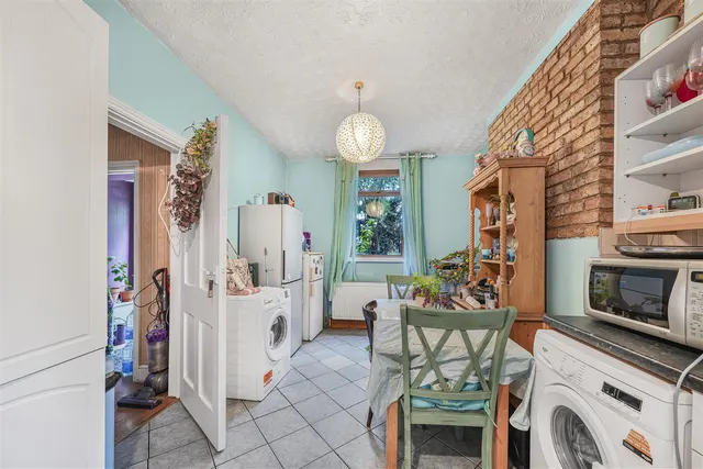 Photo 3 — Kings Road, North Chingford, E4 7EY