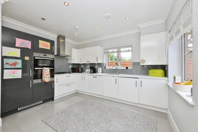 Photo 3 — Turvin Crescent, Gilston, Harlow