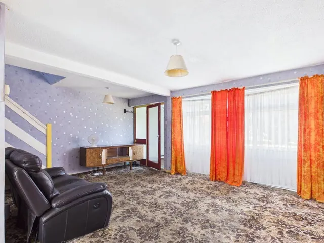 Cedar Close, Patchway, BS34, photo 2