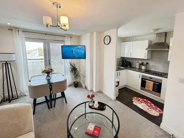 Newcastle Upon Tyne NE13 9DA, NE13, photo 2