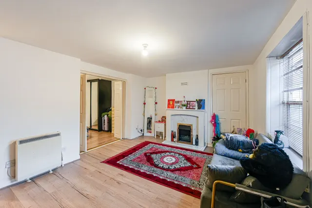 210A Congleton Grove, London, photo 1