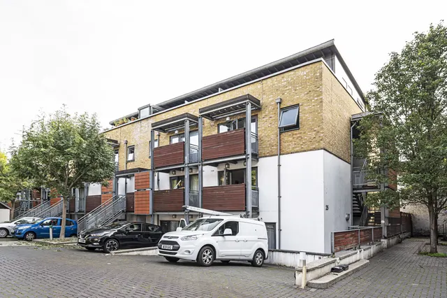 London, E1, photo 1