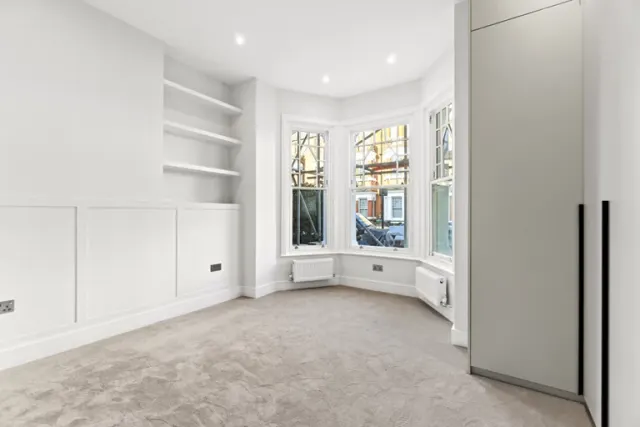 Photo 3 — Gondar Gardens, West Hampstead, NW6 1HG