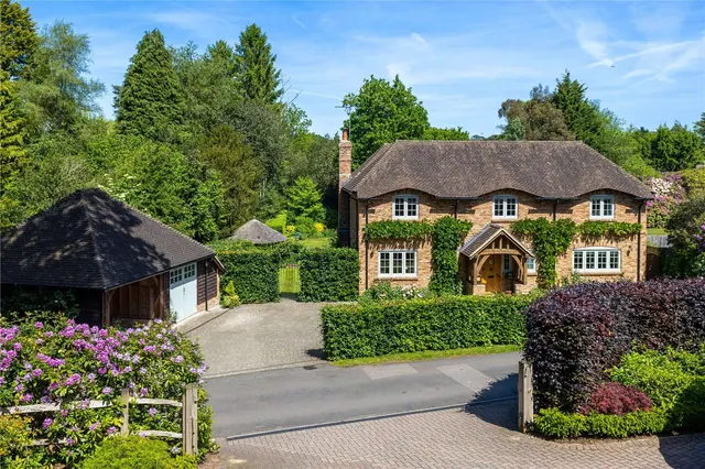 Spinney Lane, West Chiltington, Pulborough, West Sussex, RH20 2NX, photo 1