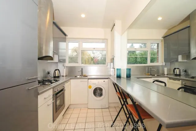 Photo 2 — Finchley, N3 3RU