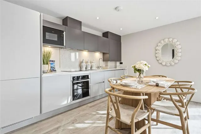 Photo 3 — Seabrook Road, Hythe, Kent, CT21 5FL