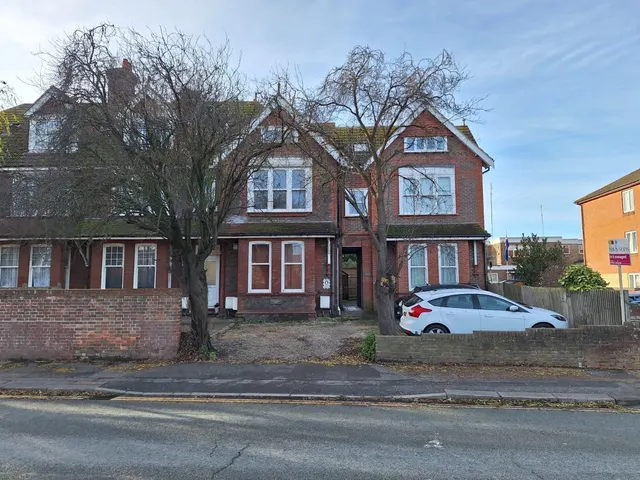 Broadwater Road, Worthing, photo 1
