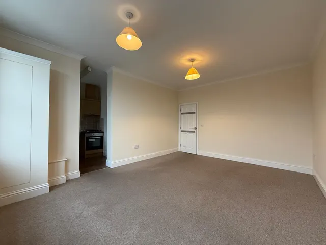 Photo 3 — Broadwater Road, Worthing