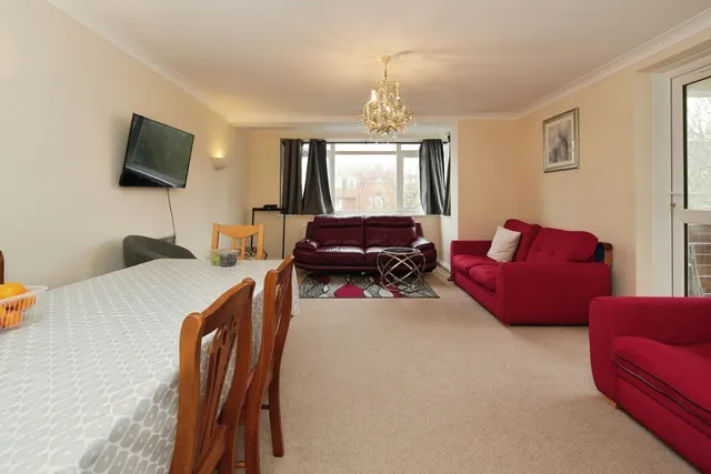 The Drive, Hove, BN3, photo 2