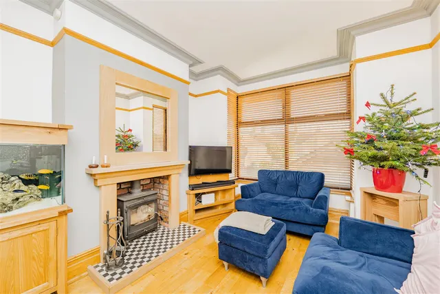 Gladstone Road, Barry, CF62 8ND, photo 1