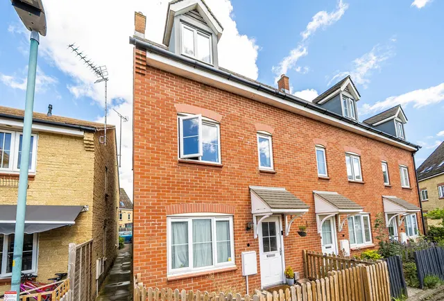 West Way, Gloucestershire, Bishops Cleeve, GL52 8SG, photo 1