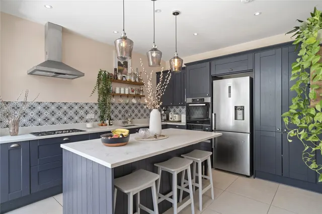 Topsham Road, London, SW17, photo 3
